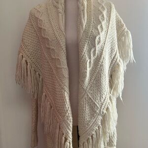 Chunky knit open fringe sweater